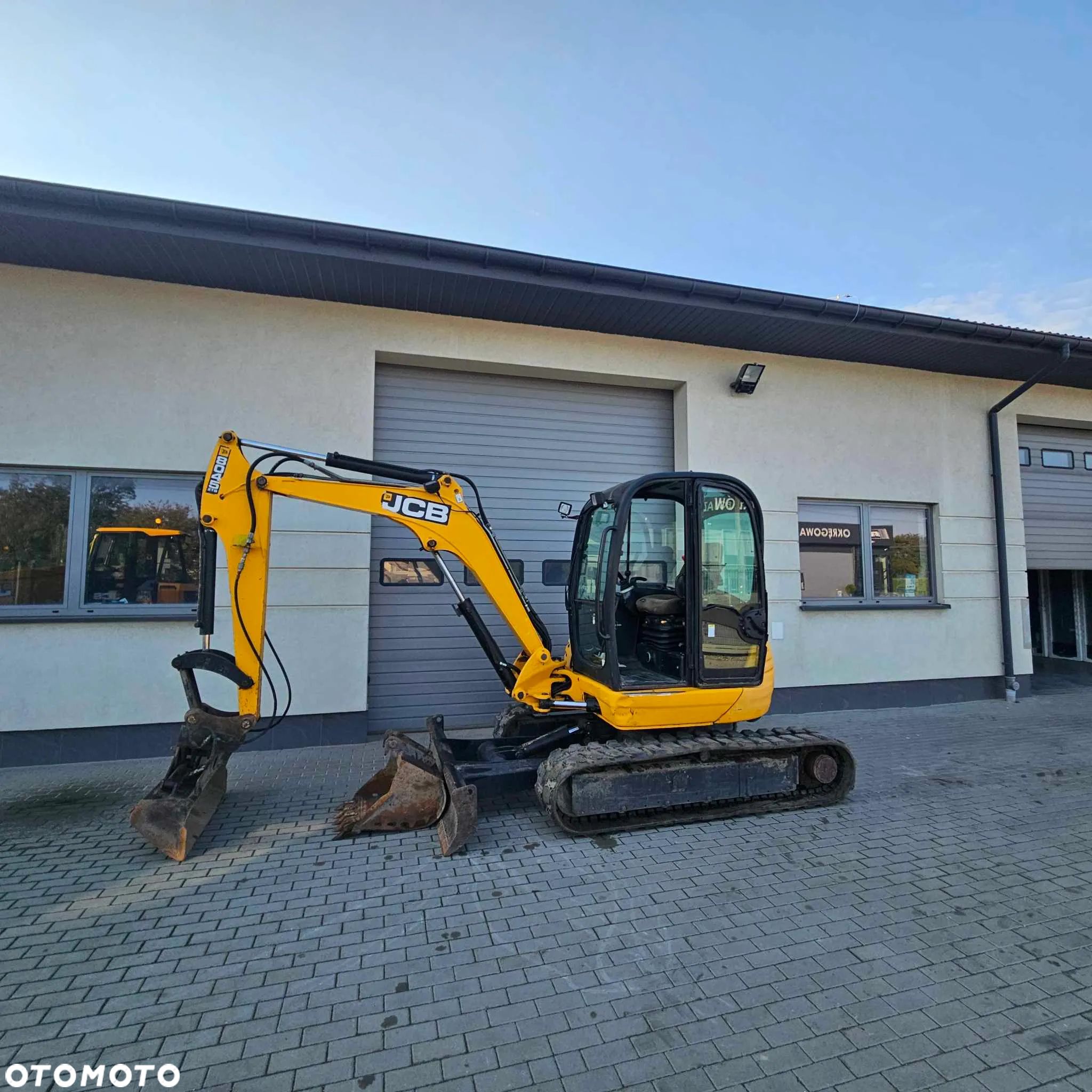 JCB 8045 - 1