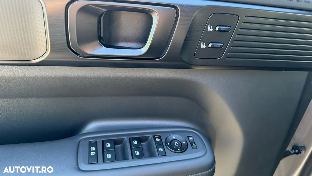 Hyundai Santa Fe 1.6 l 252 CP 4WD 6AT PHEV Calligraphy - 14