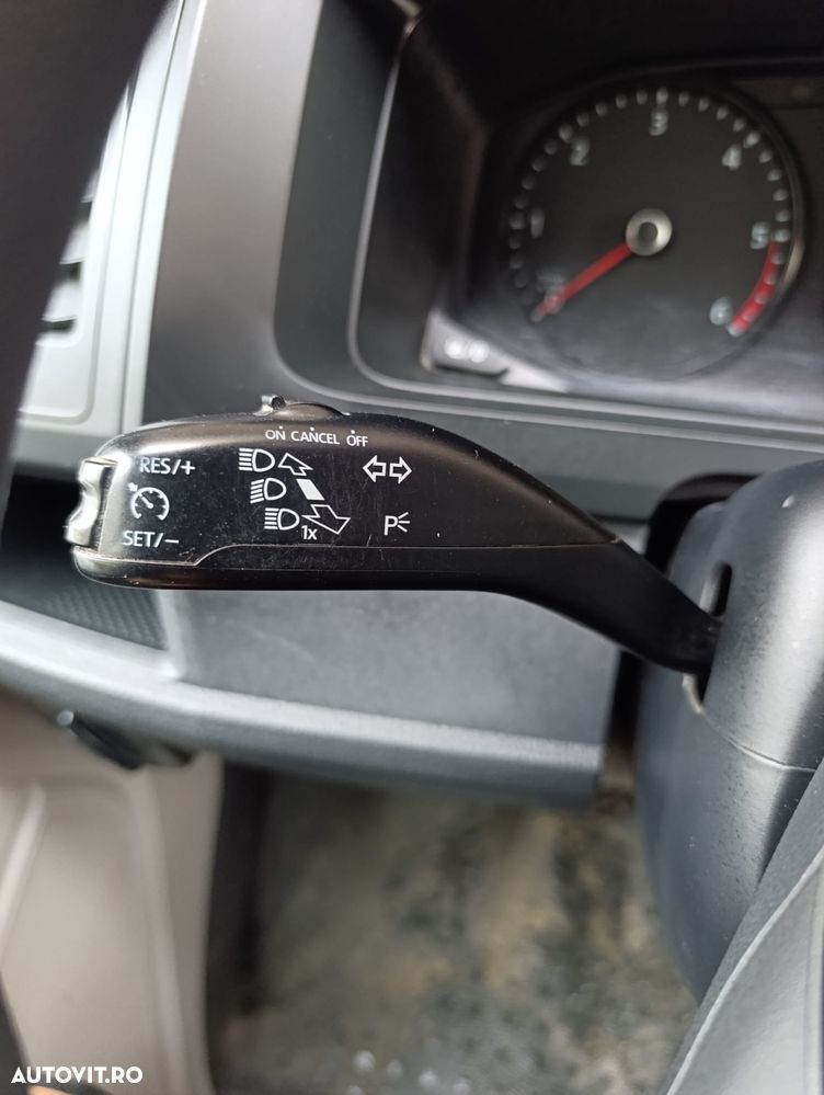 Volkswagen Transporter 2.0 75 kW KR - 13