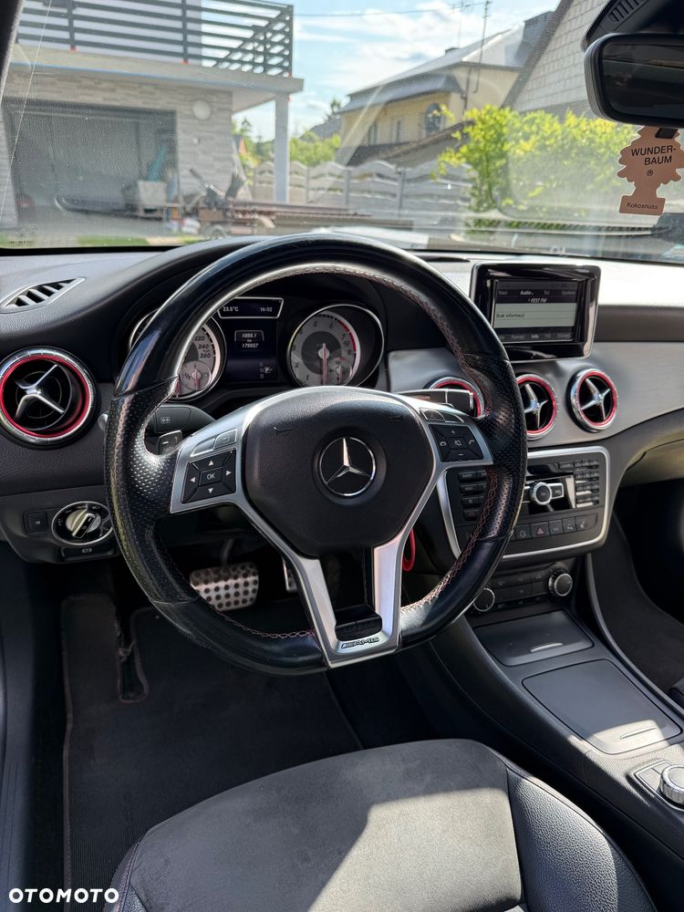 Mercedes-Benz CLA - 9