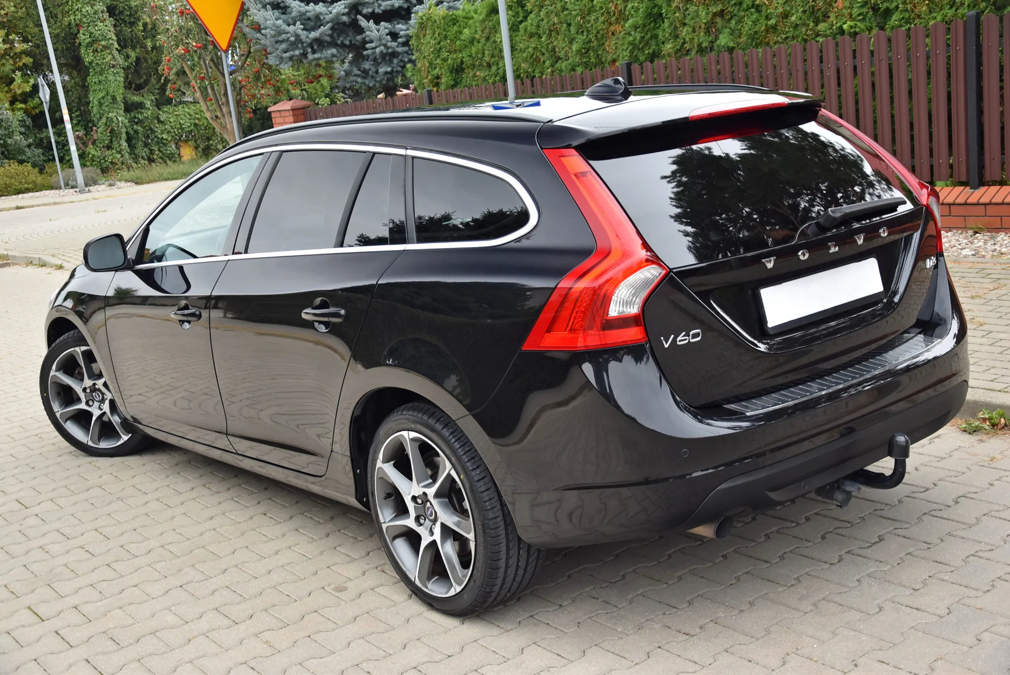 Volvo V60 D3 Summum - 32