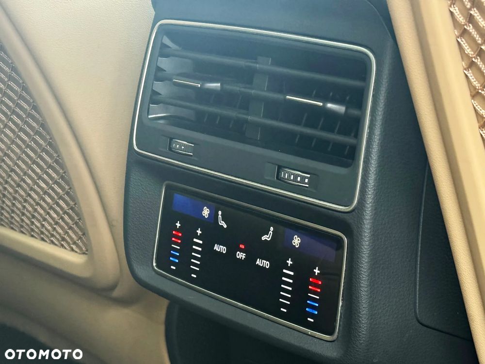Audi Q8 SUV TDI quattro 210 kW tiptronic - 35