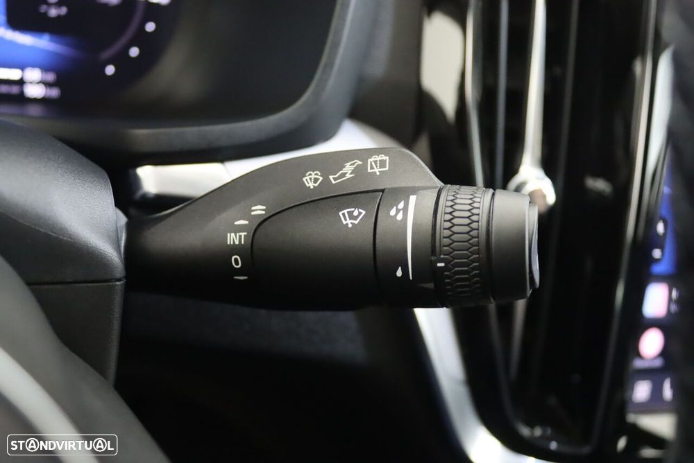 Volvo V60 2.0 T6 AWD TE Core - 16