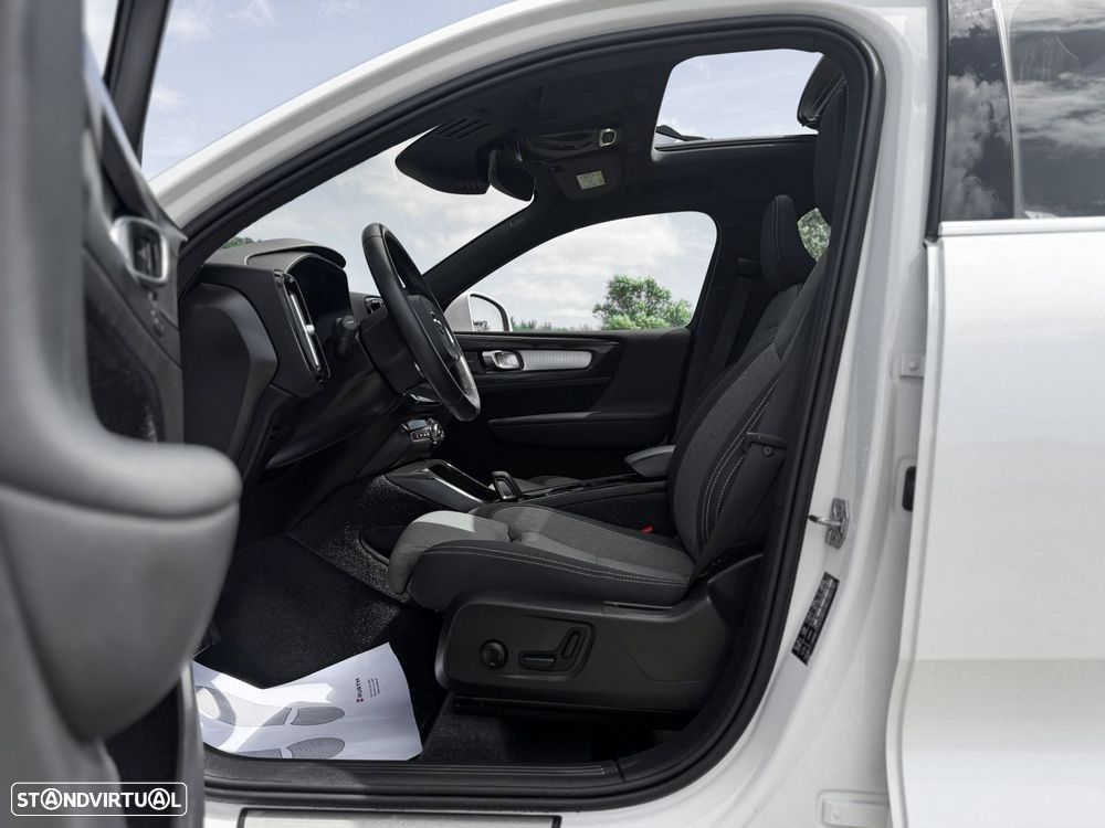 Volvo XC 40 1.5 T5 PHEV Momentum Plus - 10