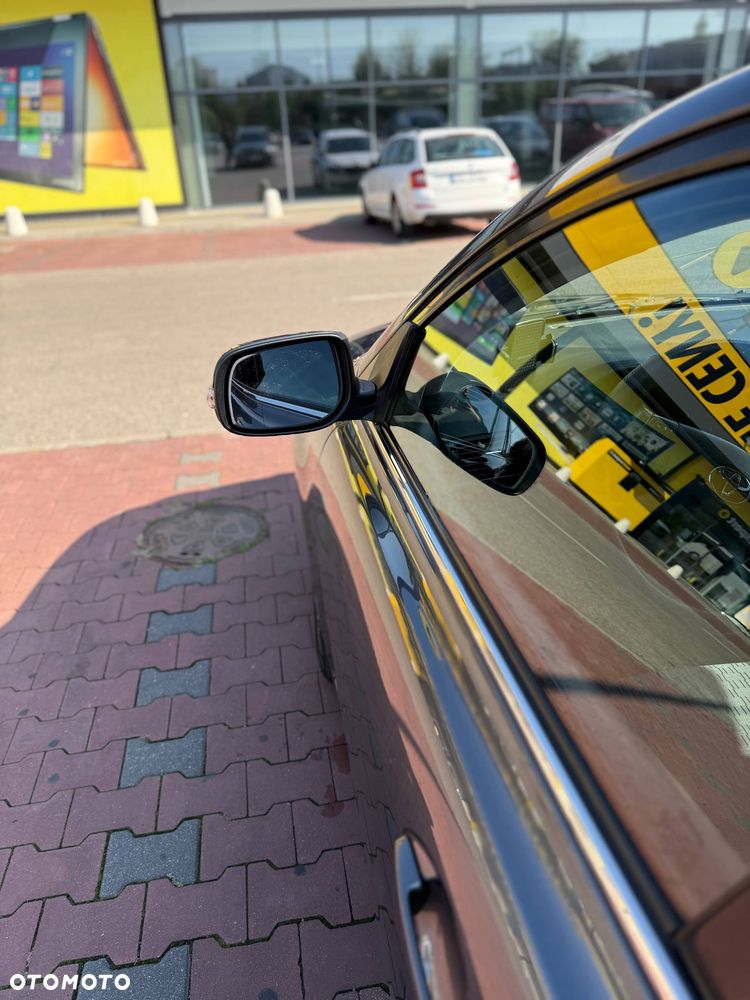 Toyota Avensis 2.0 D-4D Luna - 16