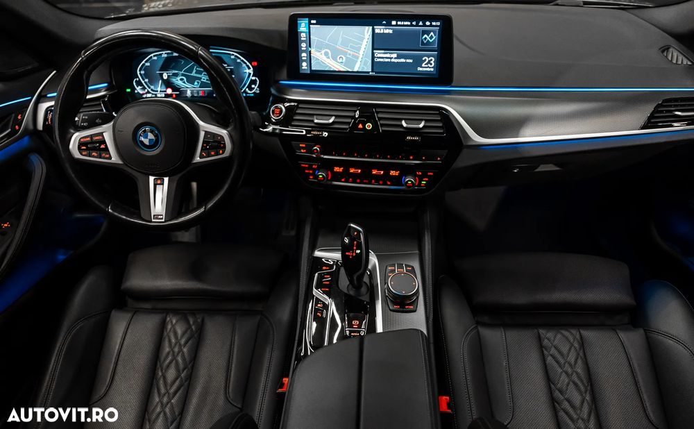BMW Seria 5 530e xDrive Aut. - 19