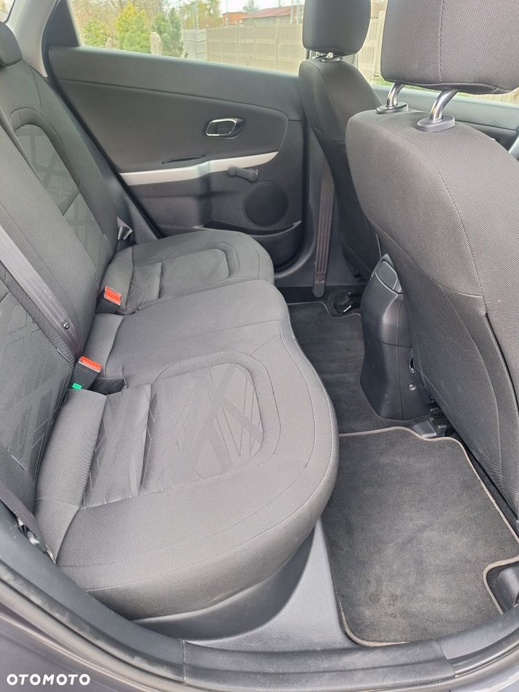 Kia Ceed - 6