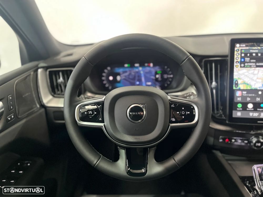 Volvo XC 60 2.0 T6 PHEV Black Edition AWD - 23