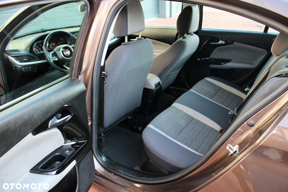 Fiat Tipo 1.3 MultiJet 16v Lounge - 6