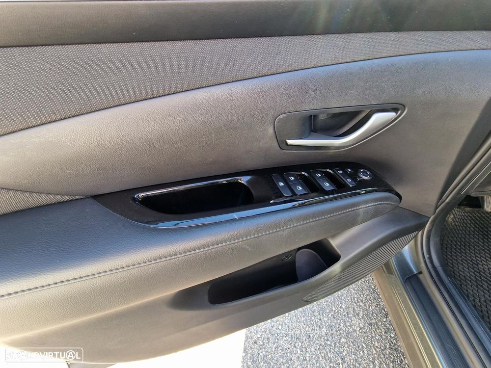 Hyundai Tucson 1.6 T-GDI Vanguard+TA - 27