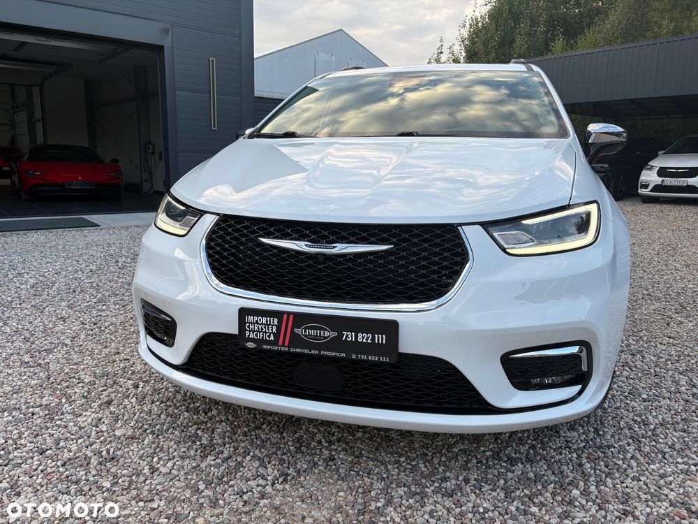 Chrysler Pacifica - 9