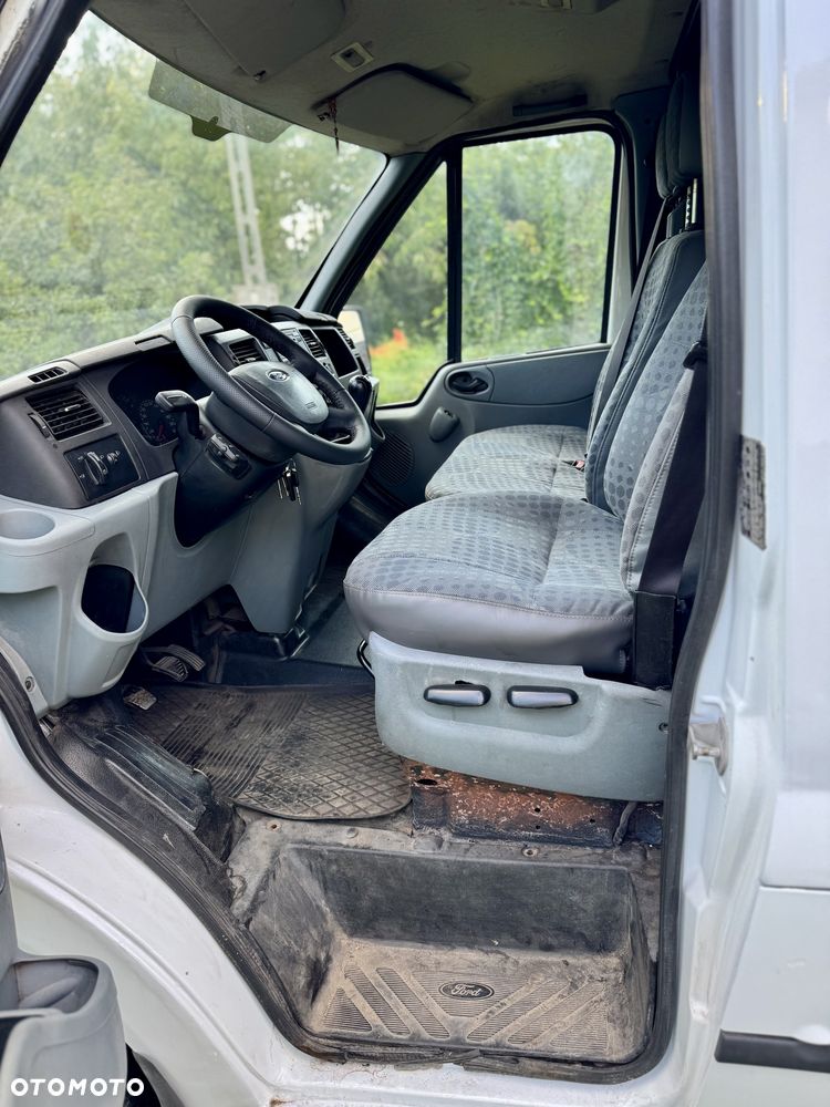 Ford Transit - 20