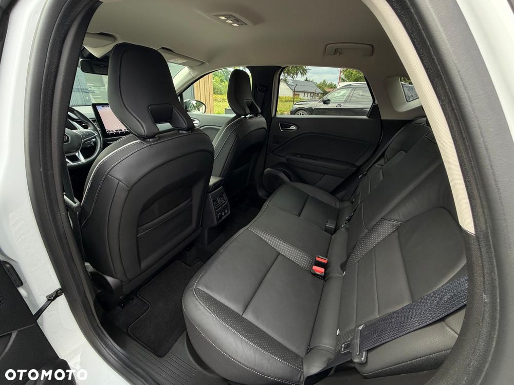 Renault Captur - 23