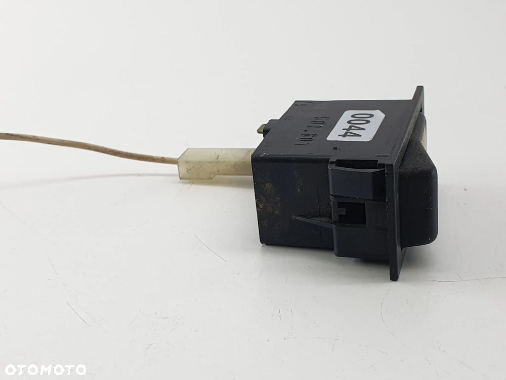 PRZELACZNIK MAN LE - 6