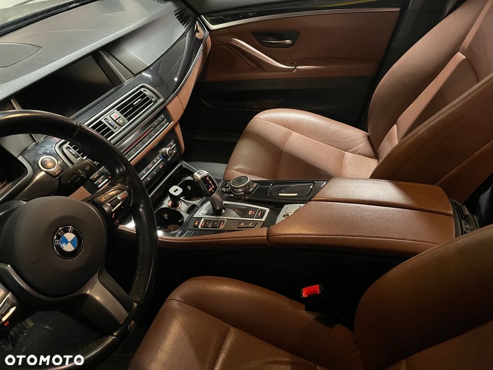 BMW Seria 5 530d xDrive - 2