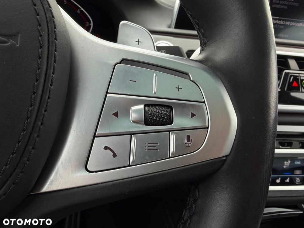 BMW Seria 7 750i xDrive sport - 20