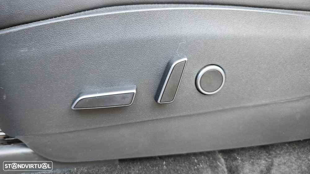 Tesla Model Y Long Range Tração Integral - 46