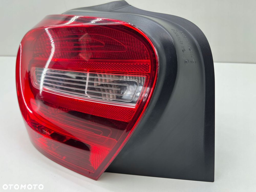 MERCEDES W176 LCI LEWA LAMPA TYŁ W BŁOTNIK A1769060100 - 6