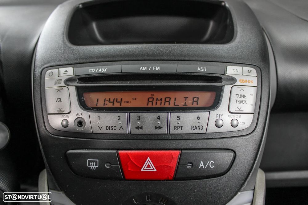 Toyota Aygo 1.0 + AC - 30