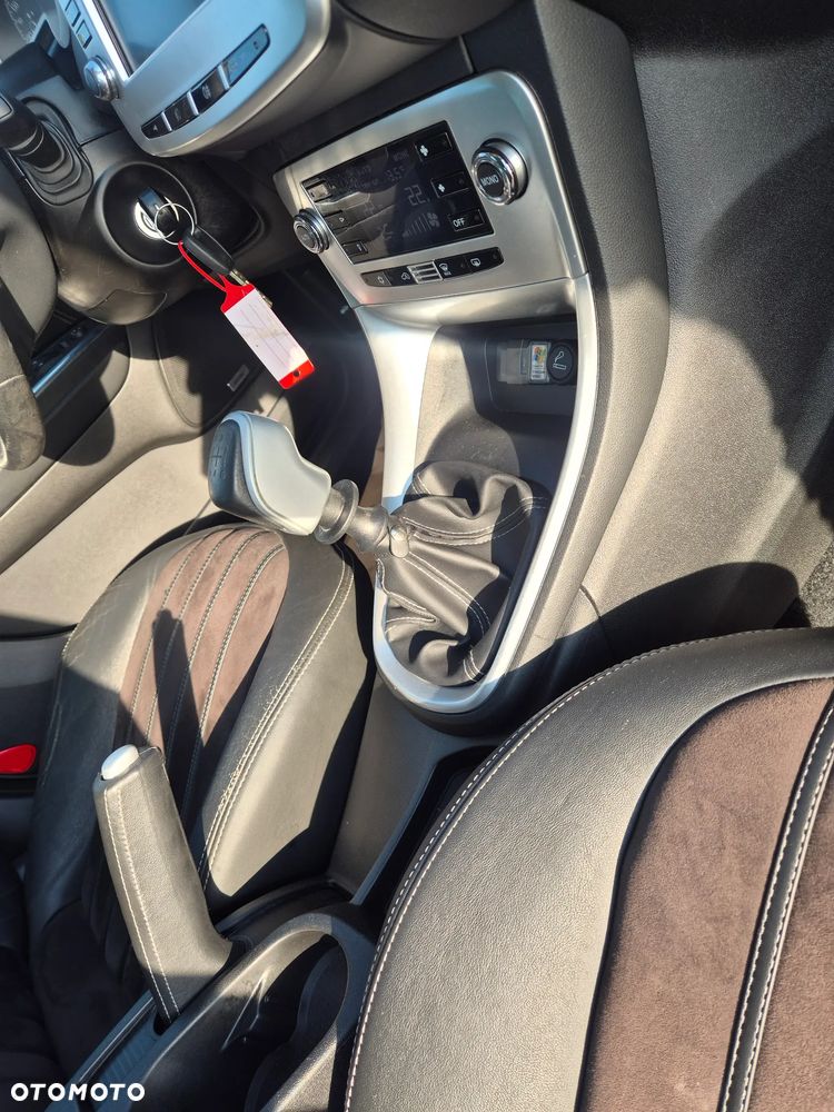 Lancia Delta 2011 photo 4