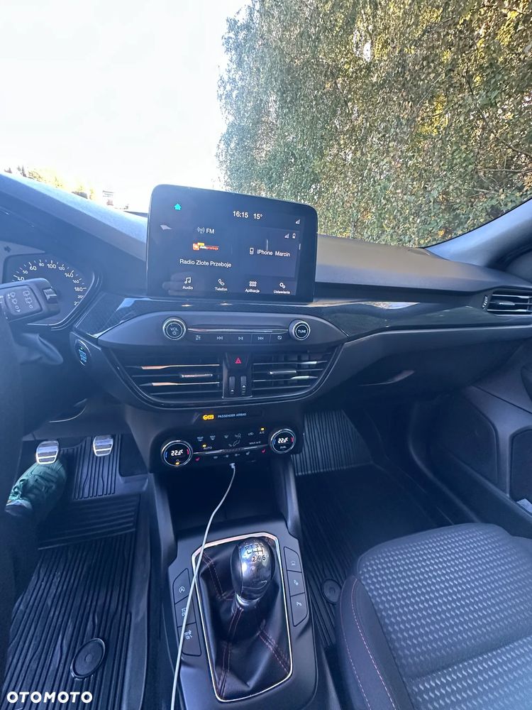 Ford Focus 2.0 EcoBlue ST-Line - 24