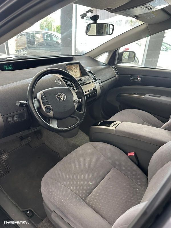 Toyota Prius - 11