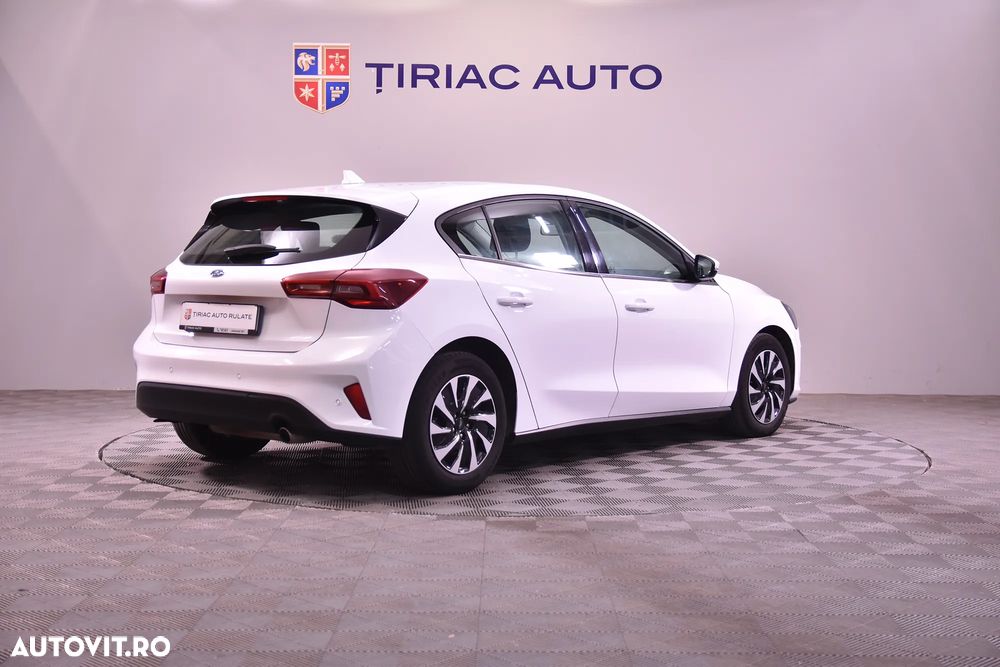 Ford Focus - 5