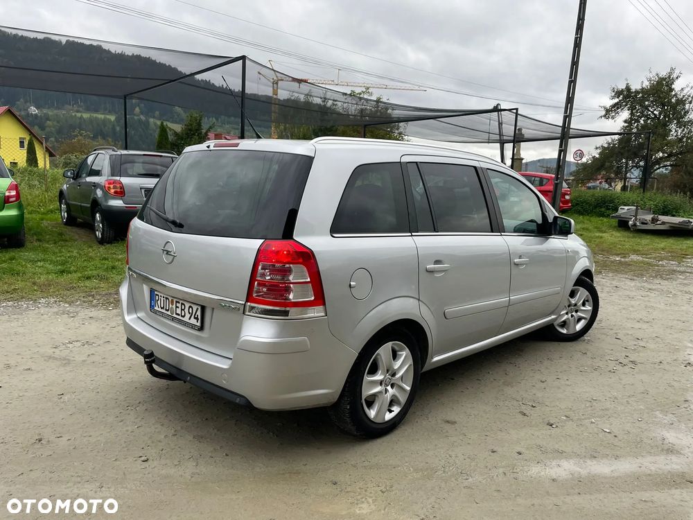 Opel Zafira 1.6 Cosmo EU5 - 3