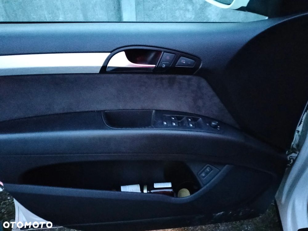 Audi Q7 3.0 TDI DPF clean quattro tiptronic - 11