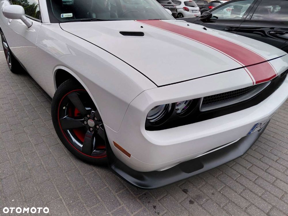 Dodge Challenger - 5