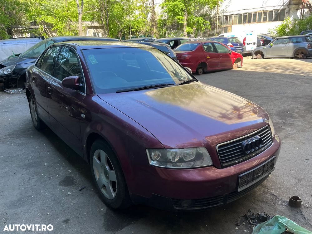 Dezmembrez Audi A4 B6 visiniu 2.0 benzina 2002 - 6