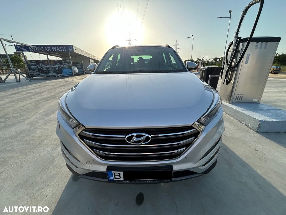 Hyundai Tucson 2.0 CRDI 4WD 6AT Luxury+ - 3