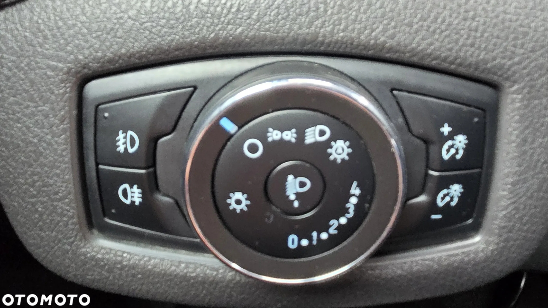 Ford Tourneo Connect Gr 1.5 TDCi Titanium PowerShift - 13