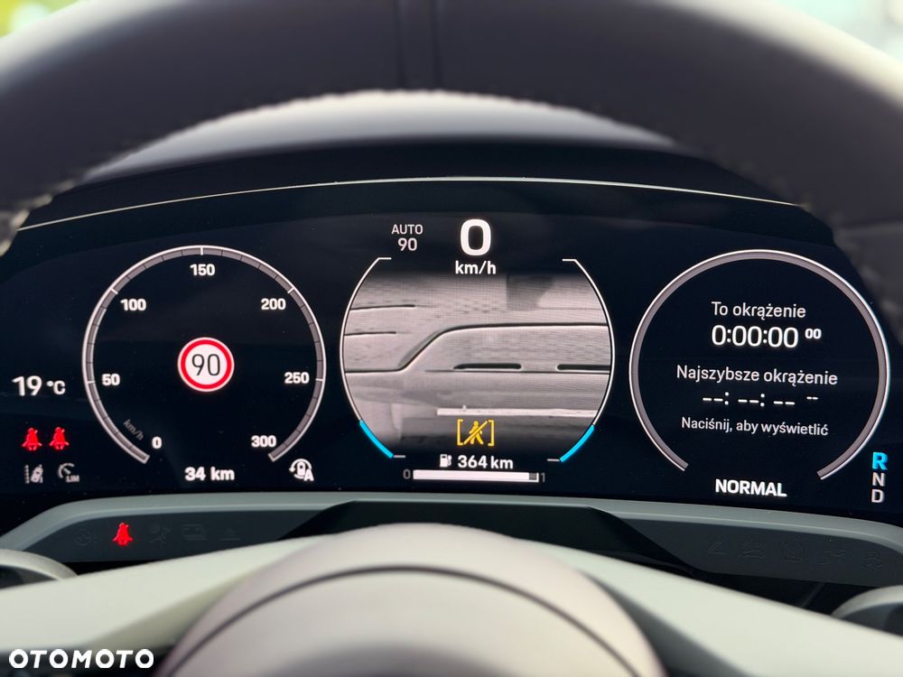 Porsche Taycan 105kWh Performance Plus - 12