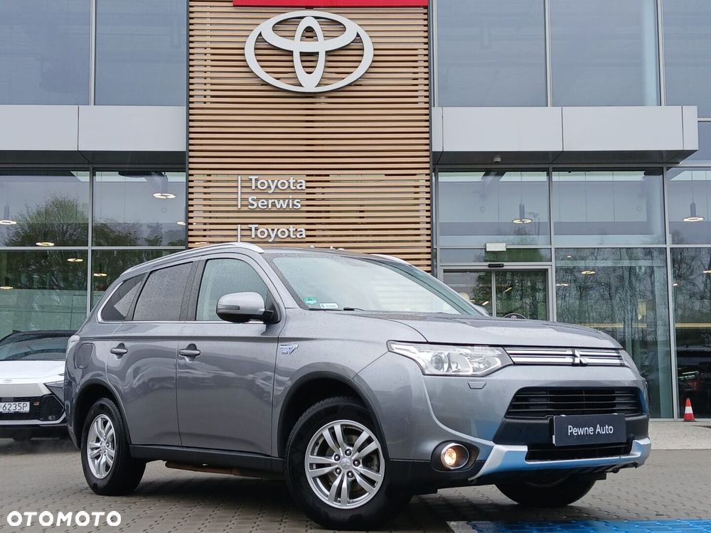 Mitsubishi Outlander - 1