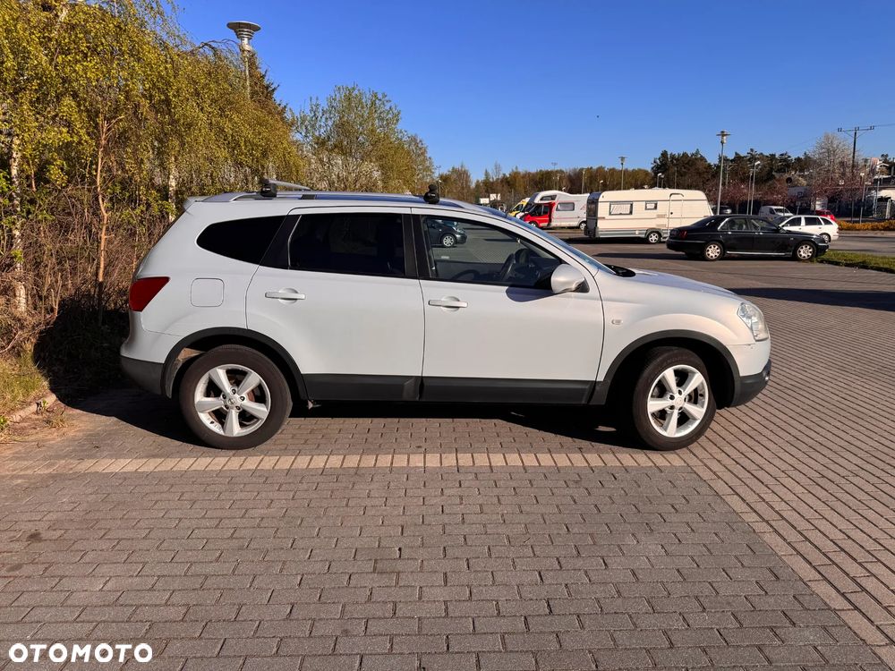 Nissan Qashqai+2 2.0 Visia - 5