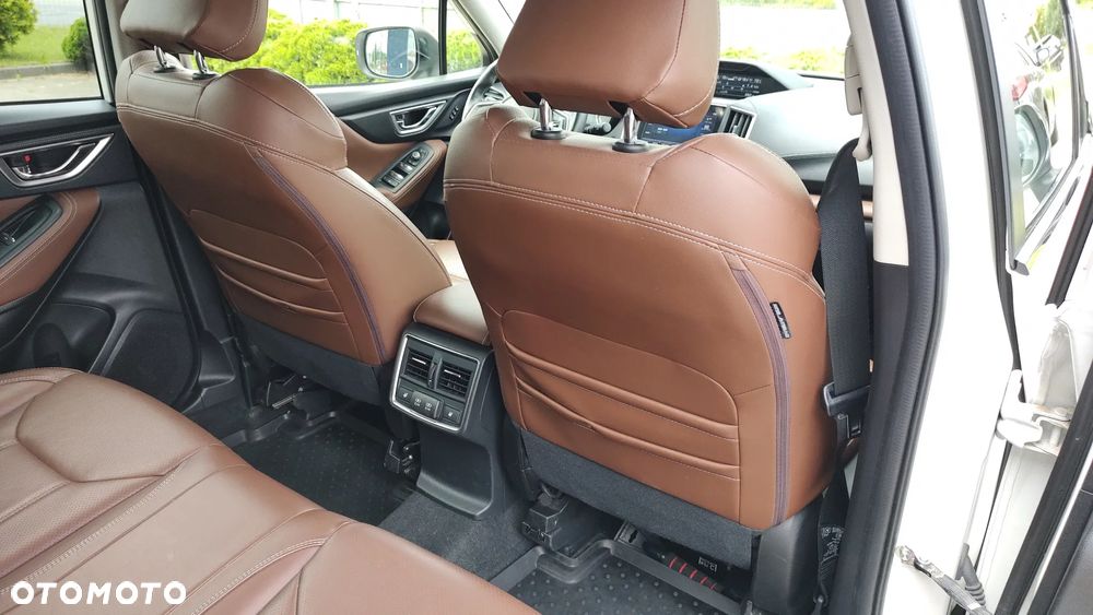 Subaru Forester 2.0i-L Platinum (EyeSight) Lineartronic - 24