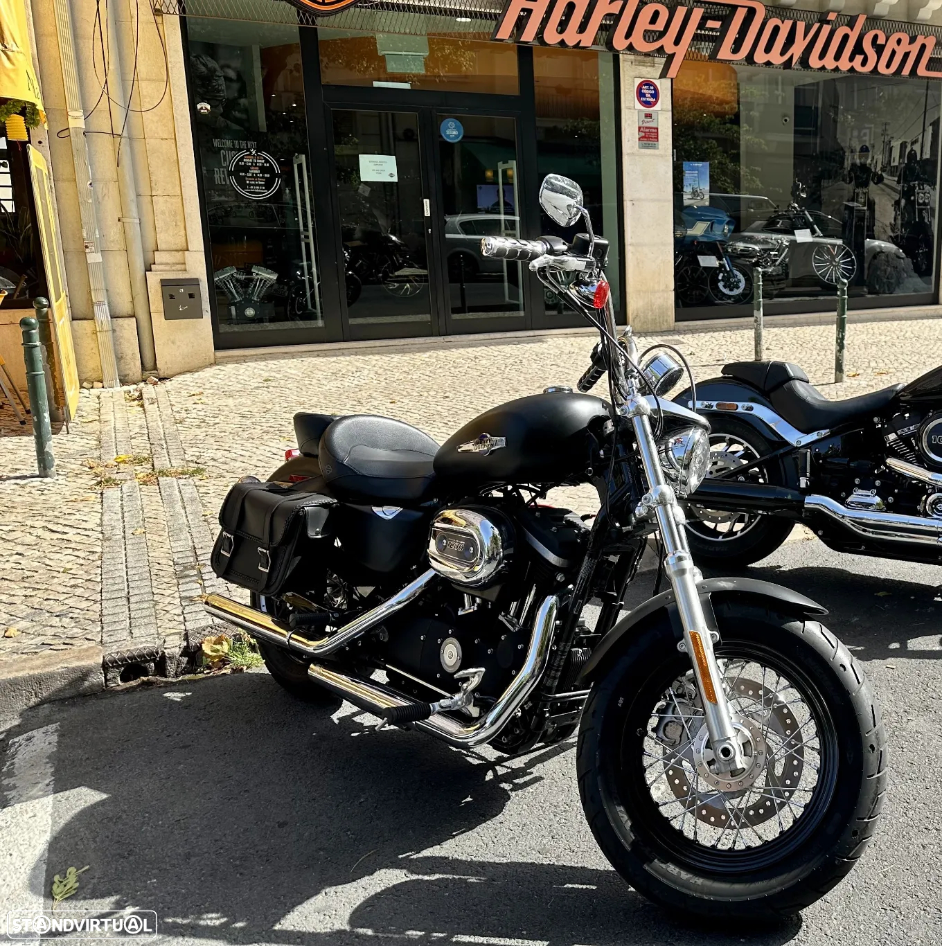 Harley-Davidson XL XL 1200 Custom - 2