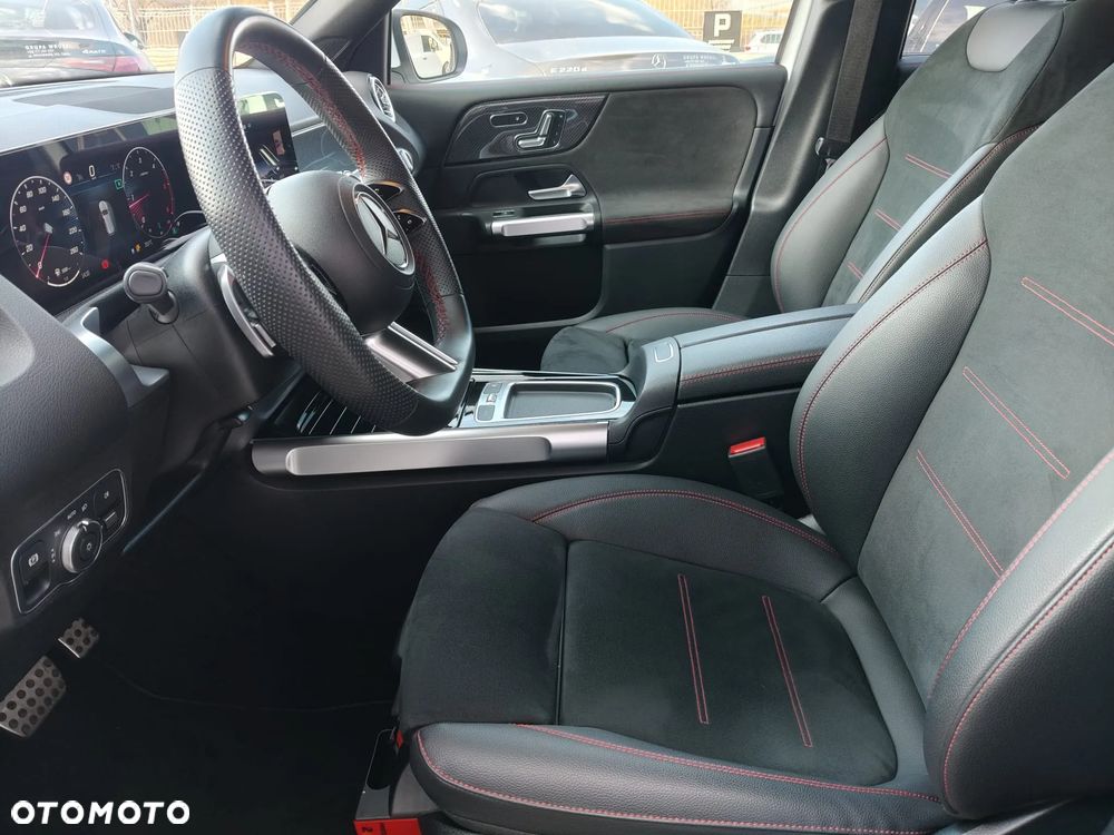 Mercedes-Benz GLB 200 d AMG Line 8G-DCT - 18