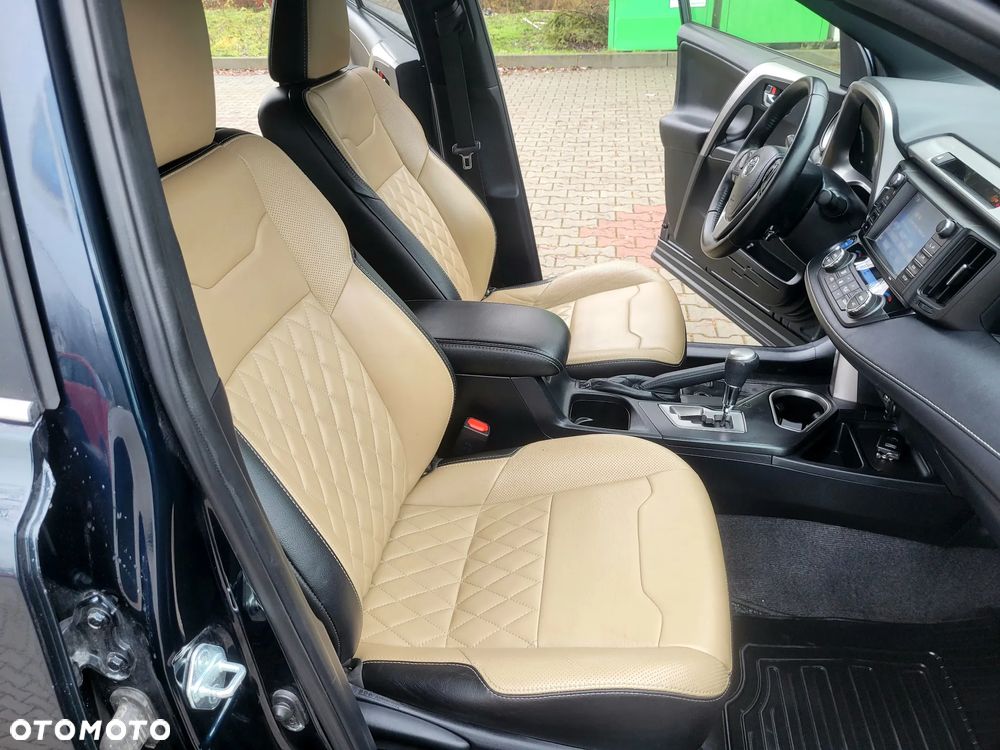 Toyota RAV4 Hybrid Selection 4x4 - 29