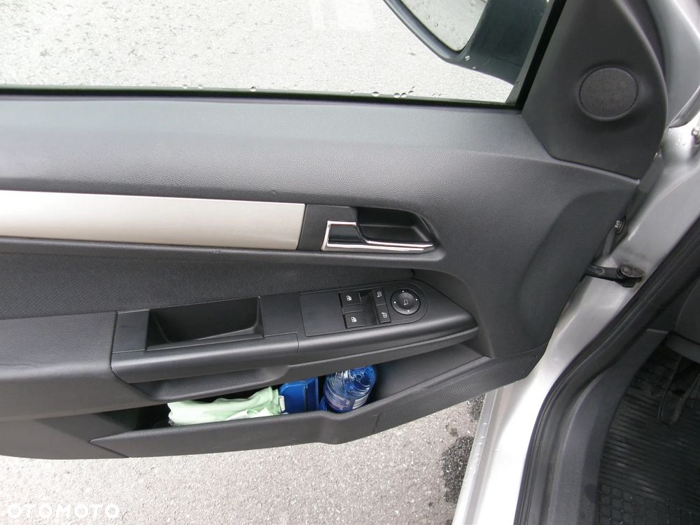 Opel Astra 1.7 CDTI Cosmo - 27