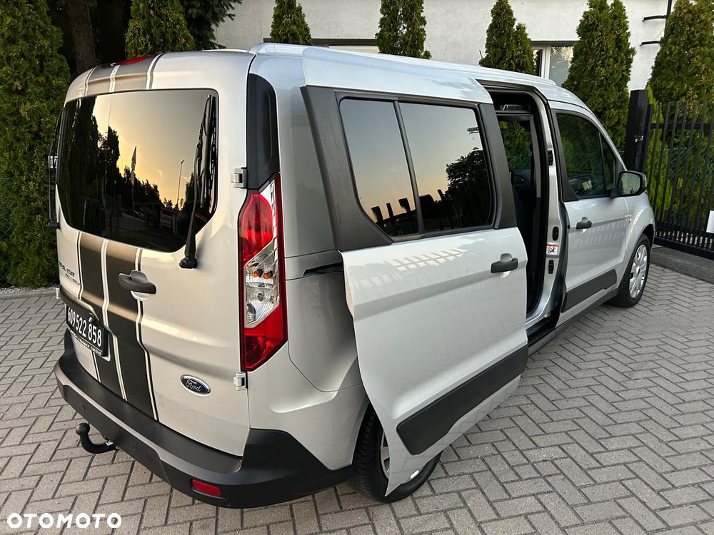 Ford Tourneo Connect Grand - 13