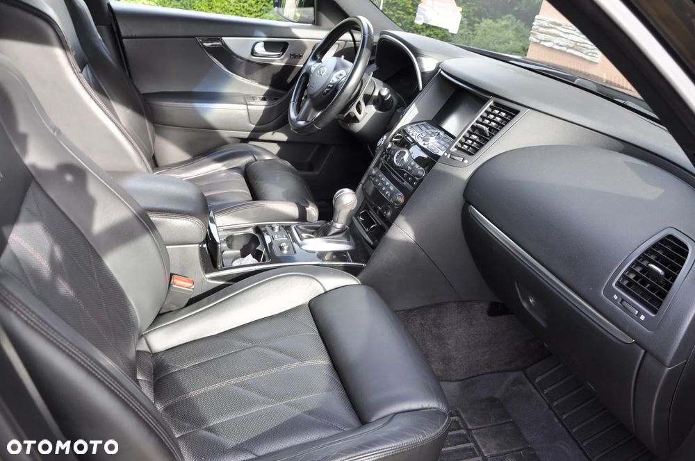 Infiniti QX70 3.0d S Premium - 9
