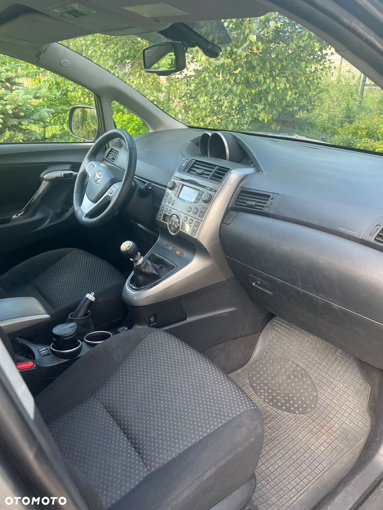Toyota Verso 2.2 D-CAT Sol Plus NAVI 7os - 7