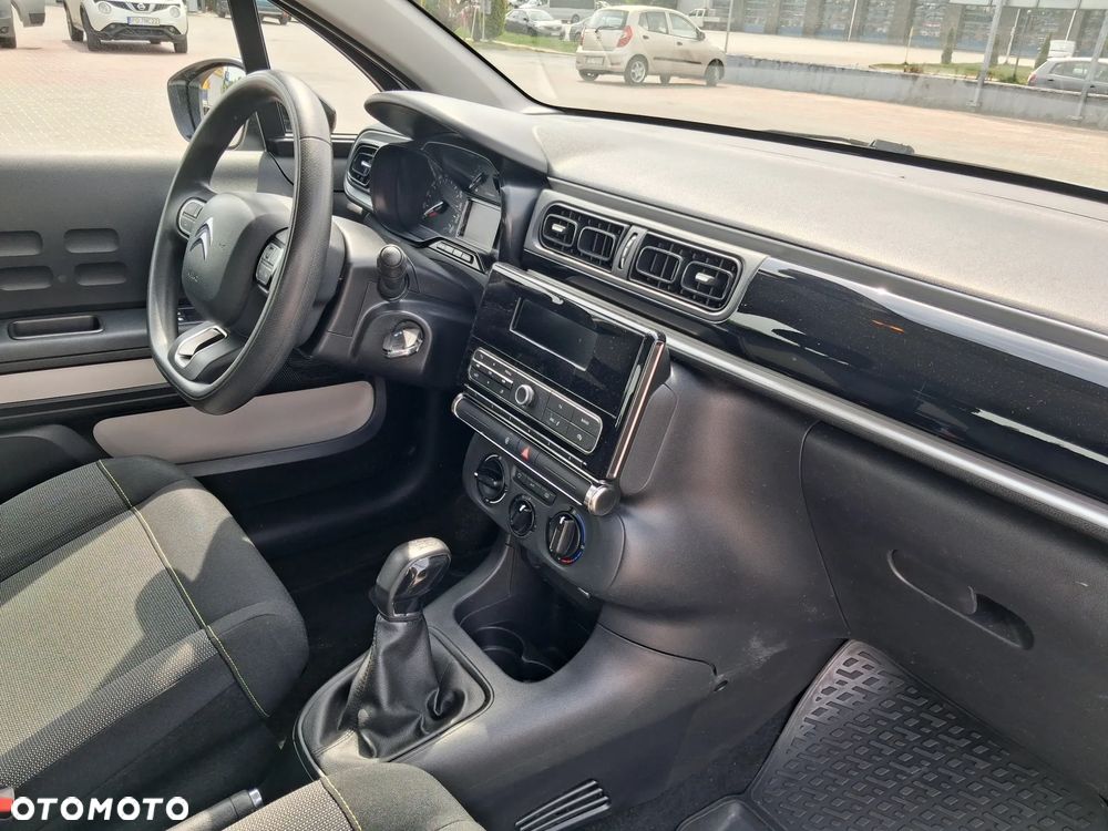 Citroën C3 Pure Tech (VTi) 82 Exclusive - 22