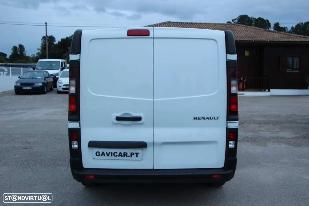 Renault Trafic 2.0 dCi Energy - 11