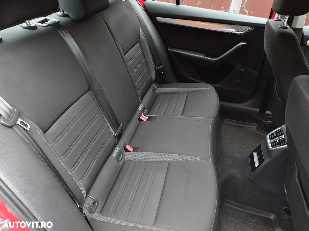 Skoda Octavia 1.6 TDI Active - 10