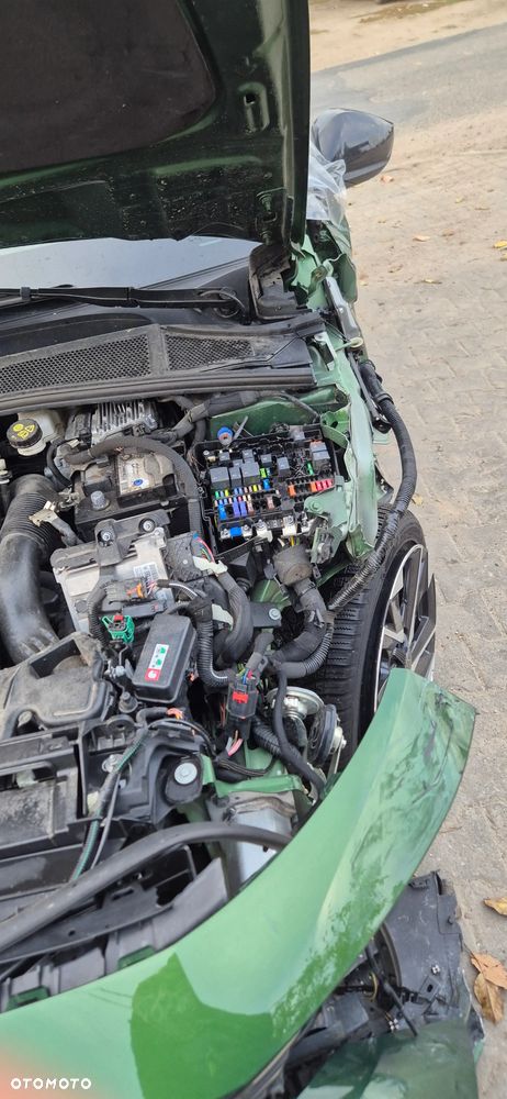 Peugeot 308 1.6 Hybrid PHEV Allure Pack EAT8 - 20