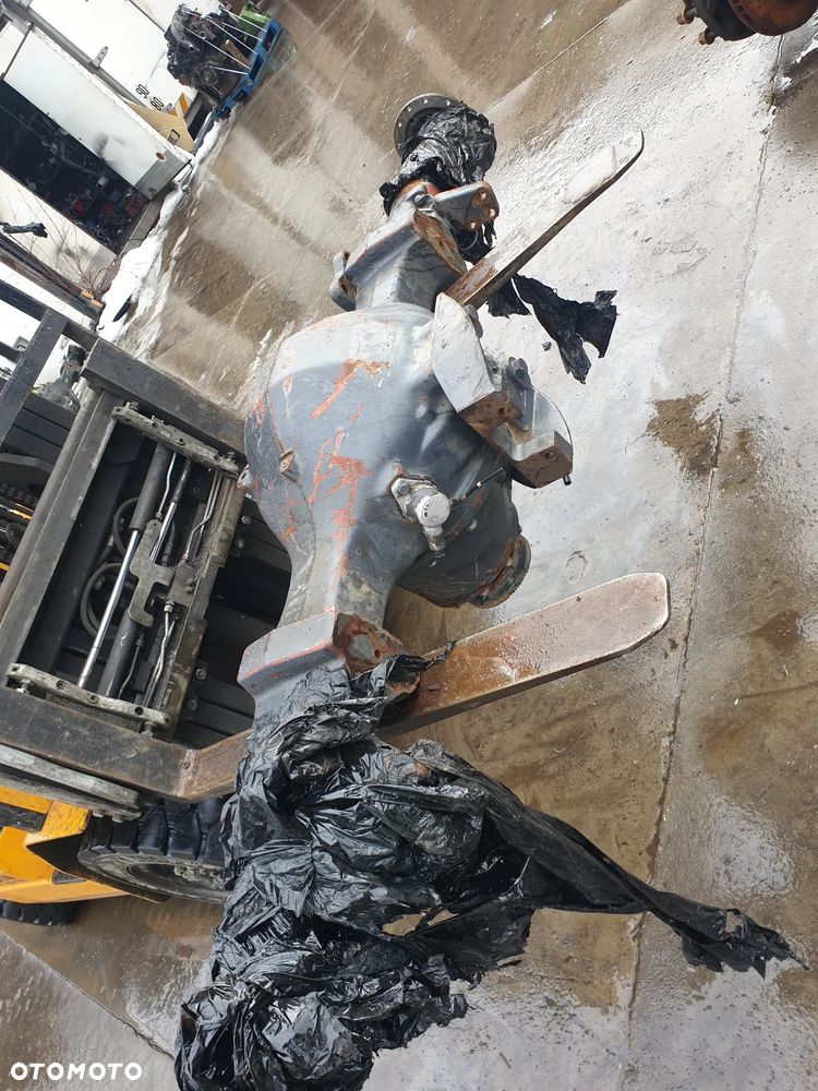 MOST Z BLOKADĄ  TYŁ DYFER RENAULT MIDLUM DCI 19,5 - 5