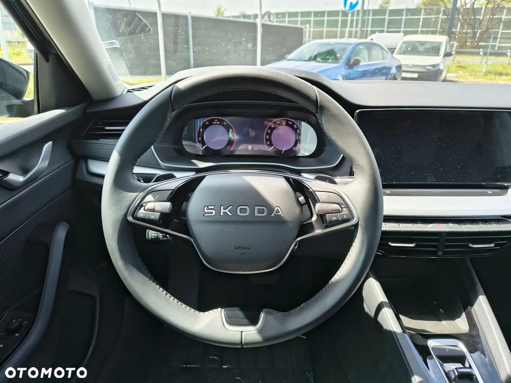 Skoda Octavia 1.5 TSI mHEV Selection DSG - 20